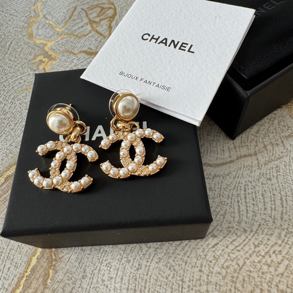 CHANEL Jewelry - Chanel women’s jewelry earrings